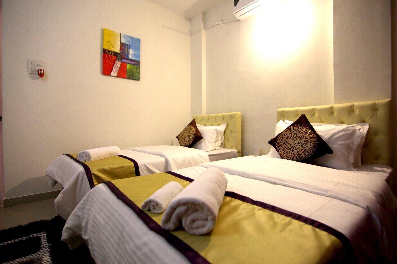 Veridical Hospitality, Baner - Pune Bed and Breakfast Eksteriør billede