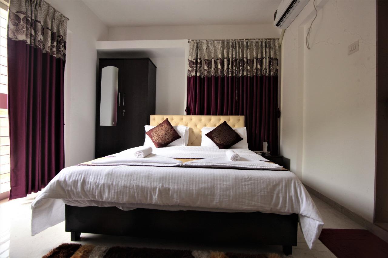 Veridical Hospitality, Baner - Pune Bed and Breakfast Eksteriør billede